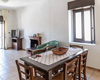 La casa dei Nonni - San Giorgio Lucano - San Giorgio Lucano - Dining room