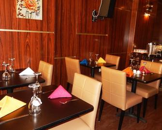 Noubou International Hotel Bonapriso - Duala - Restaurante