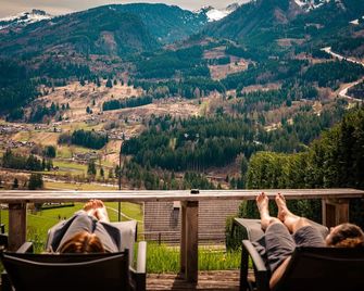 La Roccia Wellness Hotel - Cavalese - Balcony