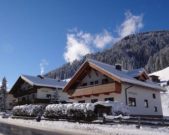 Ferienwohnungen Hinteranger - Tux - Edificio