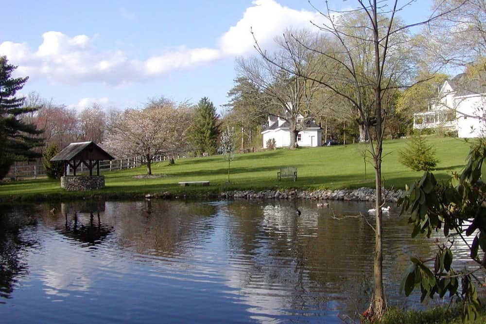 The Inn on the Horse Farm - Sudbury - Outdoor view