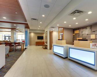 Holiday Inn Express & Suites Winston - Salem Sw - Clemmons By IHG - Clemmons - Rezeption
