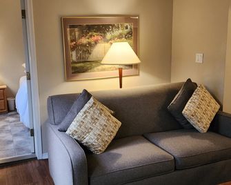 Times Square Suites Hotel - Vancouver - Olohuone