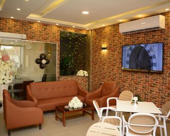 Jewel Inn El Bakry Hotel - Cairo - Lounge