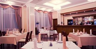 Azimut Hotel Voronezh - 佛羅尼斯 - 餐廳