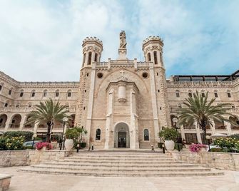 Notre Dame of Jerusalem Center - เยรูซาเล็ม