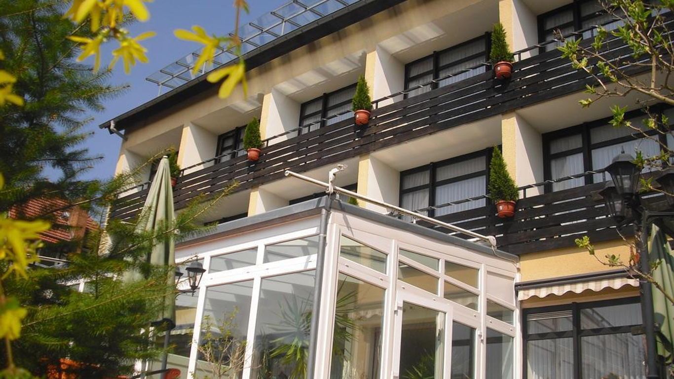 富羅瑙全景酒店