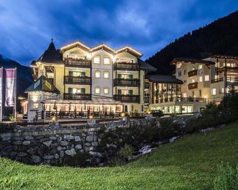 Paradies Pure Mountain Resort - Solda - Building