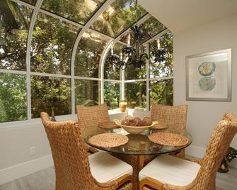 5 Star Modern Oceanfront Islamorada Townhome on the Beach! - Plantation Key - Dining room