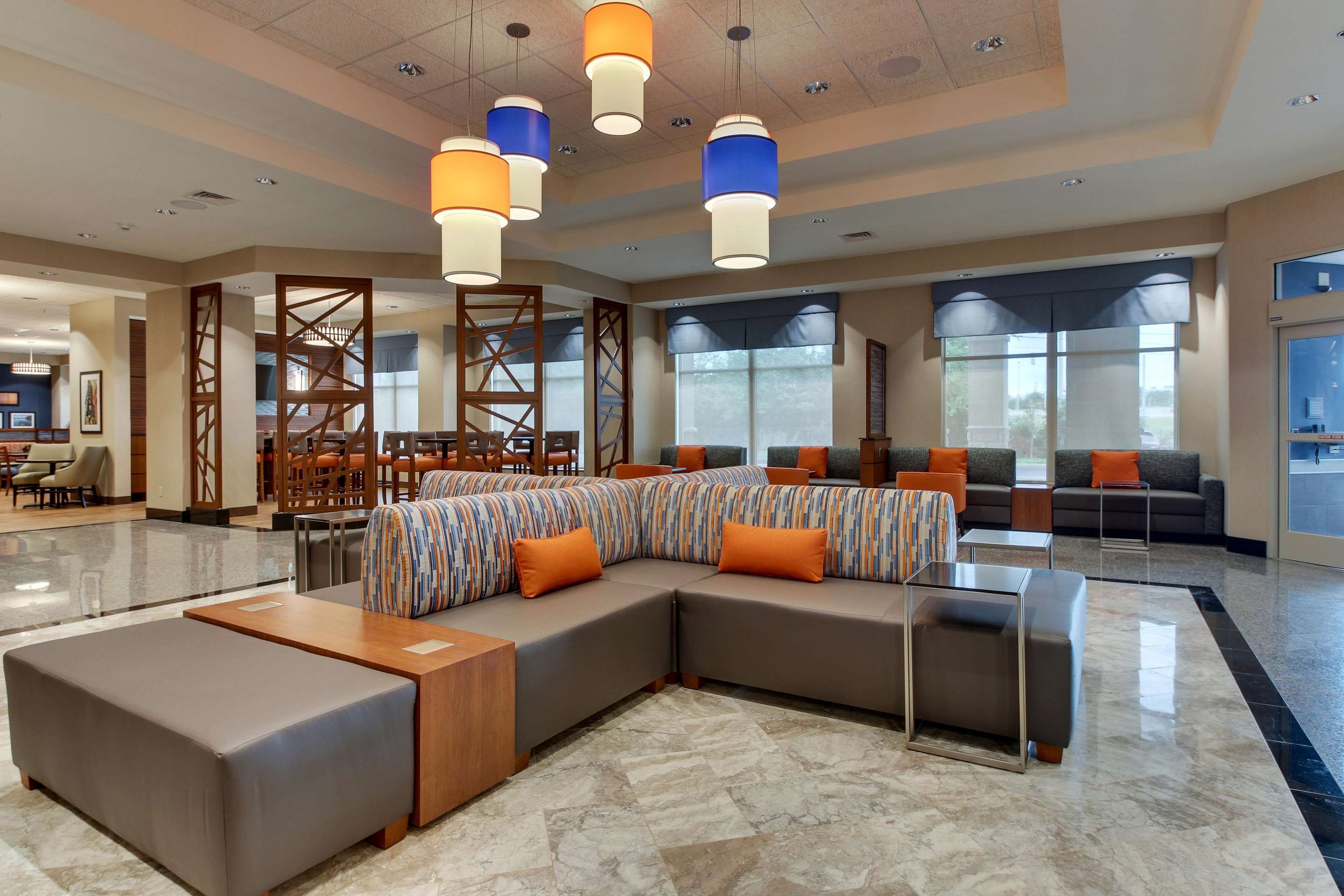 Drury Inn & Suites Knoxville West - נוקסוויל - לובי