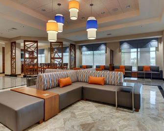 Drury Inn & Suites Knoxville West - נוקסוויל - לובי