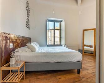 Tag Guest House - Viterbo - Bedroom