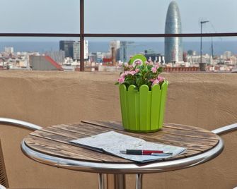 Bcnstop Sagrada Familia - Barcelona - Balkon