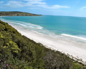 a Dune Escape - Kingscote - Playa