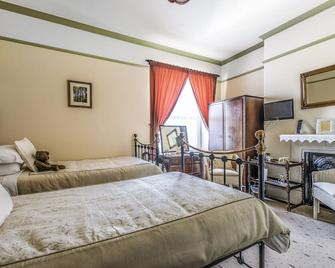 Kenella House - Minehead - Bedroom
