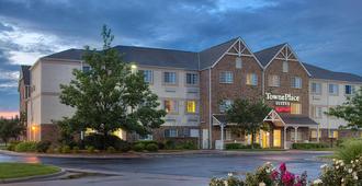 TownePlace Suites by Marriott Wichita East - Ουιτσίτα - Κτίριο