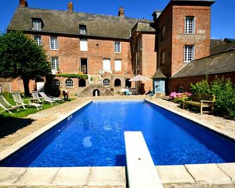 Gite in Normandy with private and heated swimming pool. - Bacqueville-en-Caux - Piscina