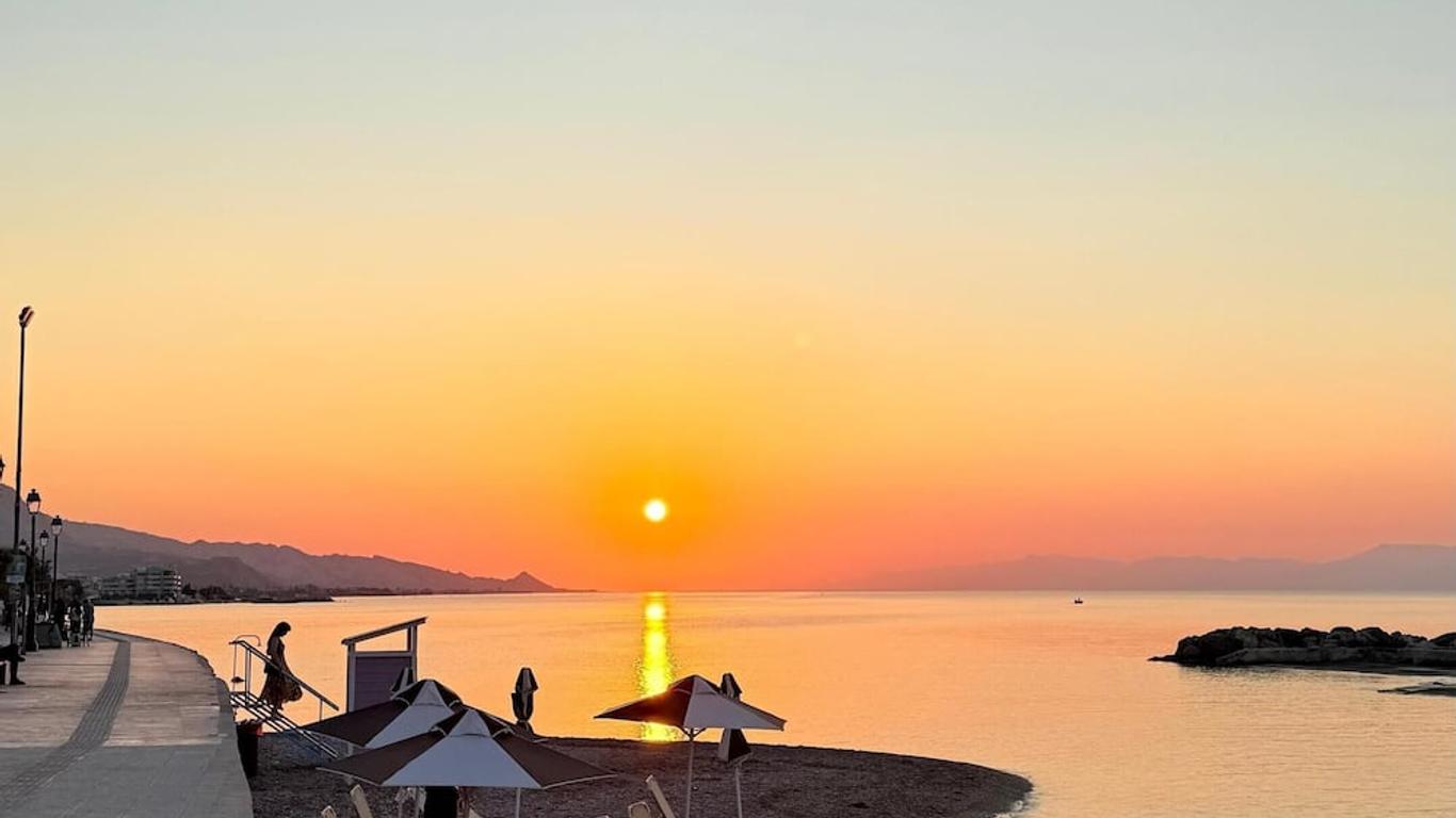 Great Greece Le Convivial Suites