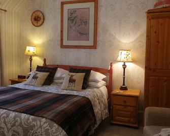 Comely Bank Guest House - Crieff - Bedroom