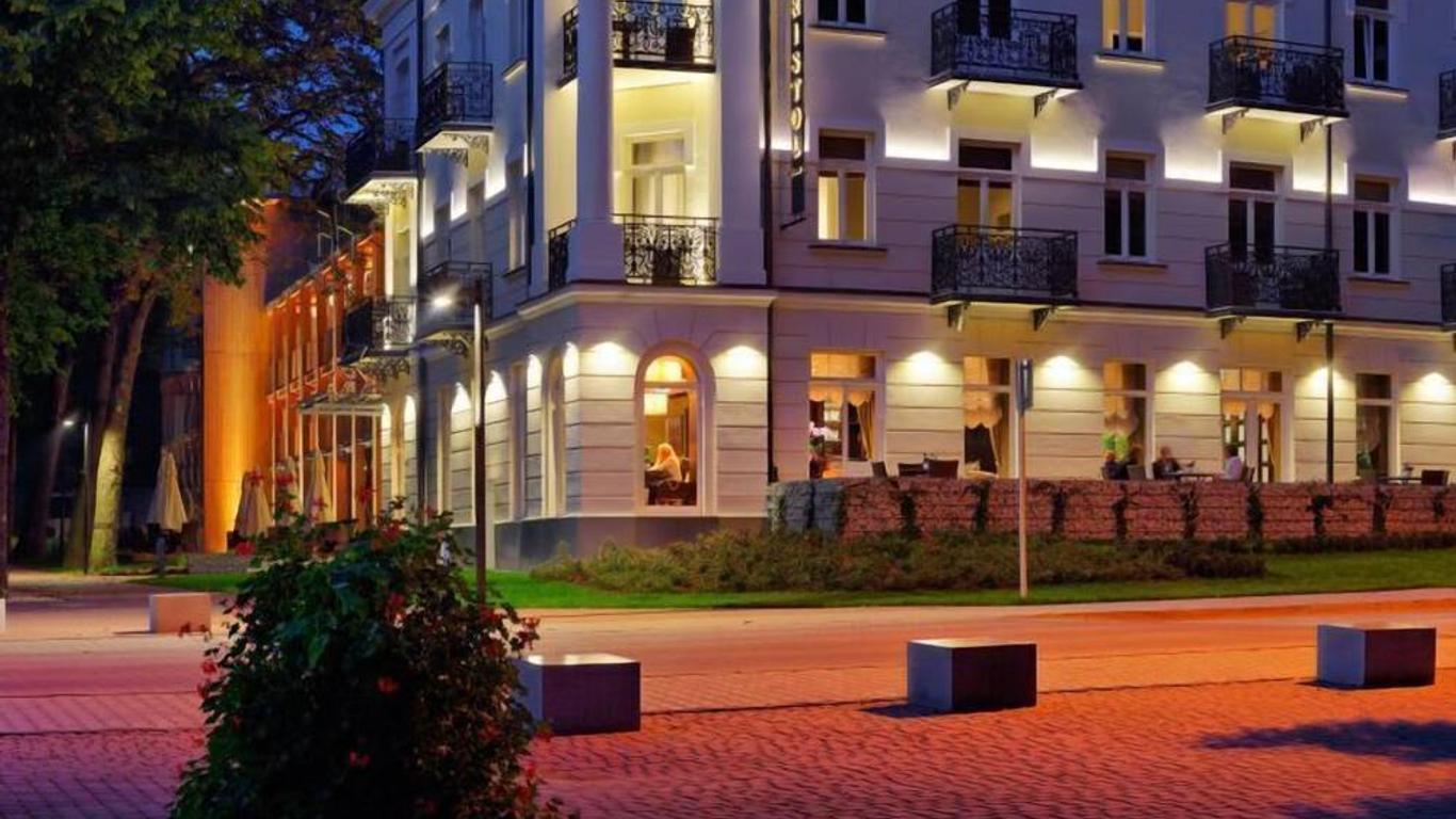 بريستول آرت آند ميديكال سبا