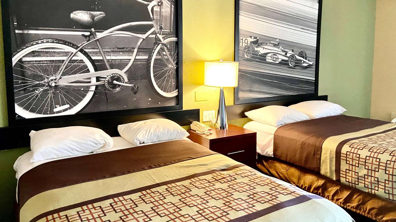 سوبر 8 باي ويندام باتلبورو/روكي ماونت