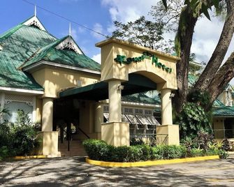 The Royal Hotel - San Fernando (Trinidad y Tobago) - Edificio