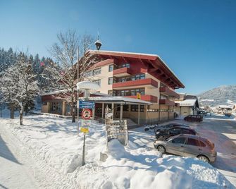 Jufa Hotel Altenmarkt-Zauchensee - אלטנמארקט אים פונגאו - בניין