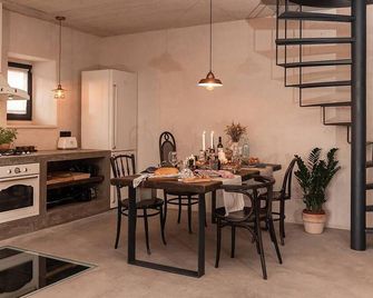 Stunning Home In Gornji Humac Brac - Gornji Humac - Dining room