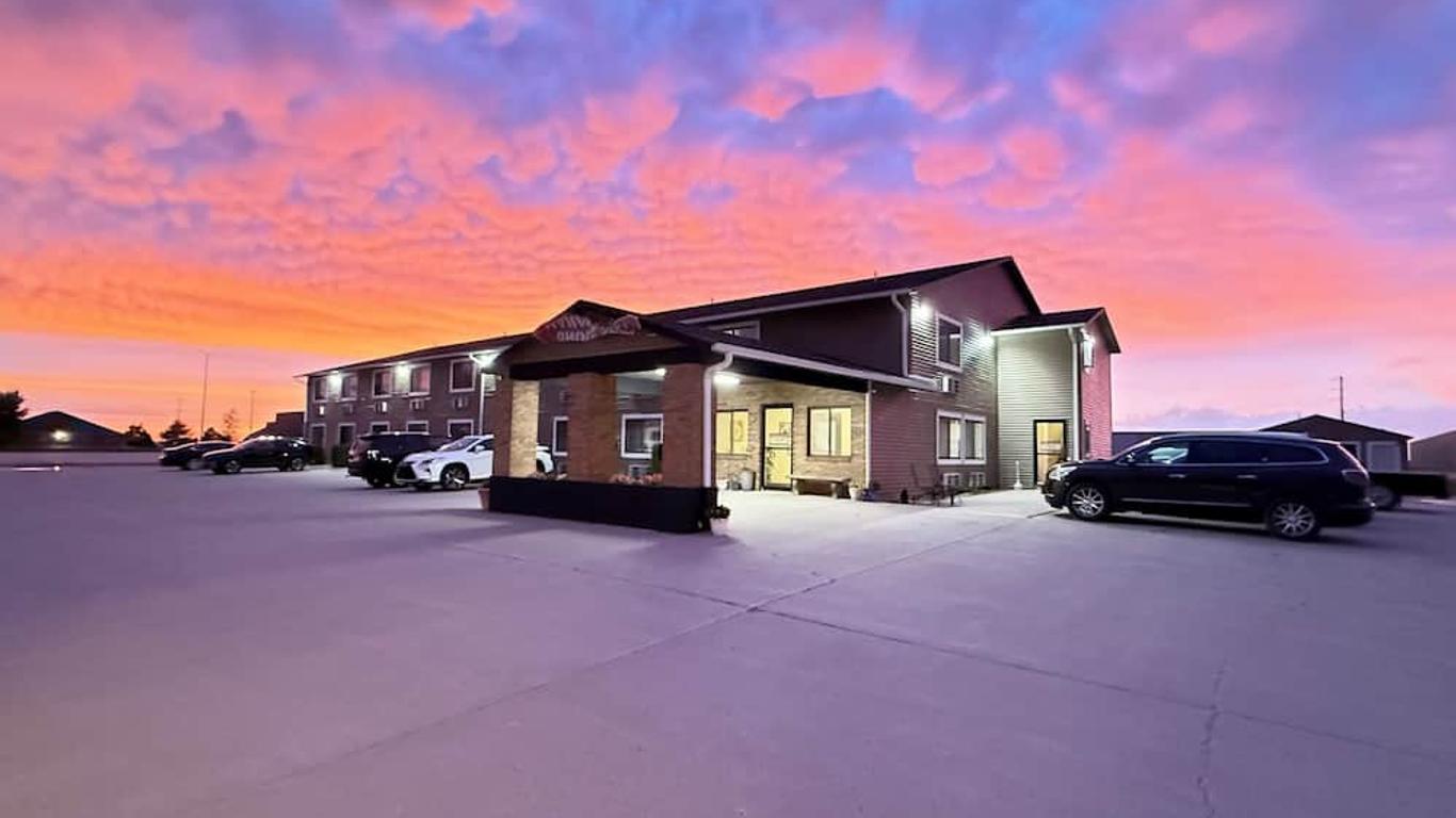 Clarion Hometown Inn