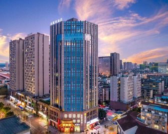 Deyang Meister Hotel (102 Living Square) - Deyang - Gebäude