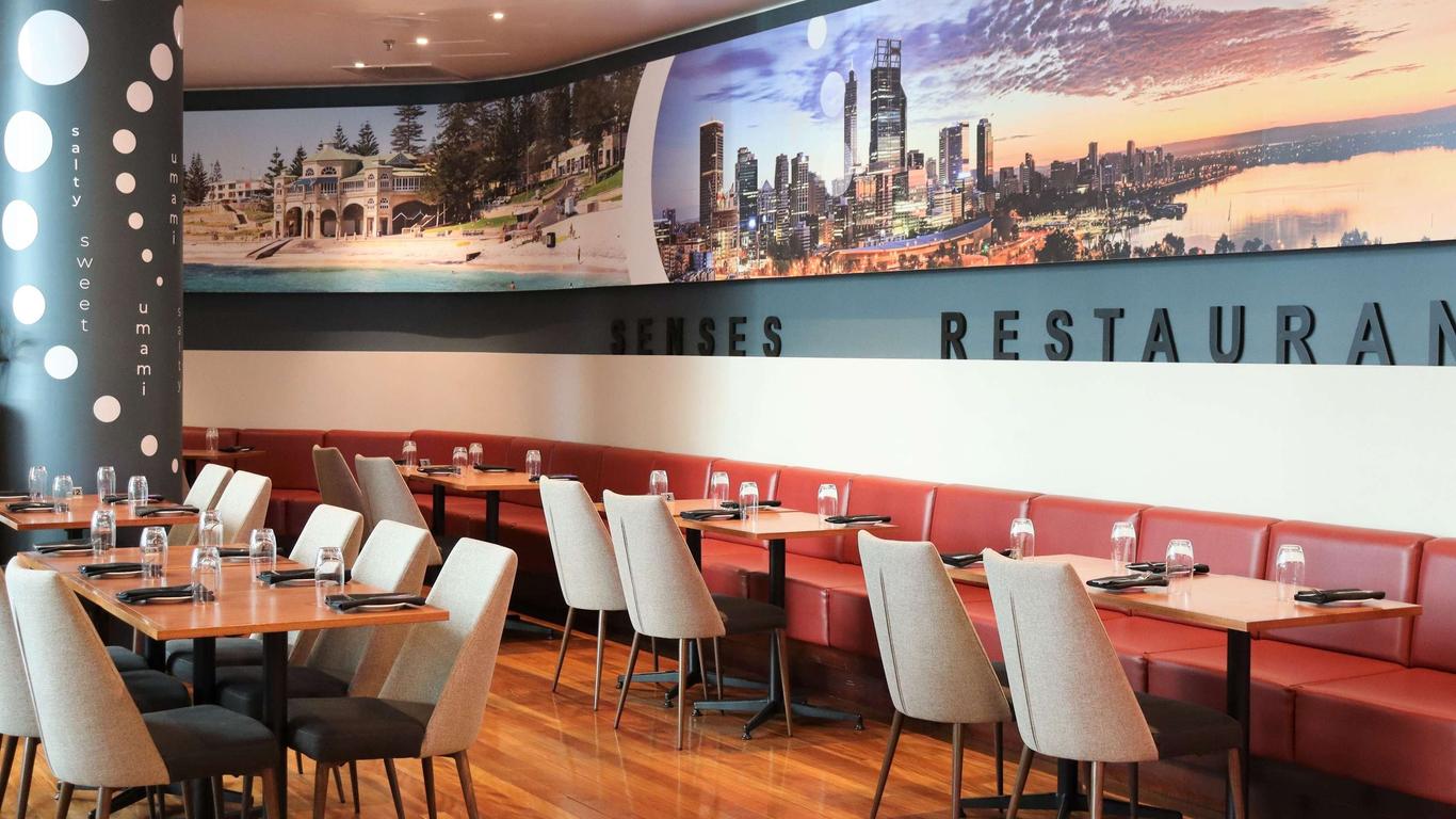 نوفوتيل بيرث لانجلي