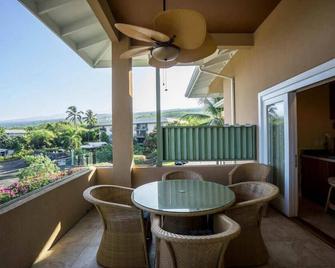 The Beach Villas w/ Pool Hot Tub & A/C! - Kahaluu-Keauhou - Ban công