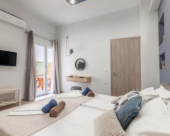 Avra Suites in City center - 50m to Beach - Hersonissos - Dormitor