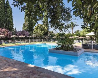 Golf Hôtel De Valescure & Spa Nuxe - Saint-Raphaël - Pool