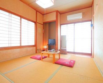 Minshuku Unagi Kohan - Ibusuki