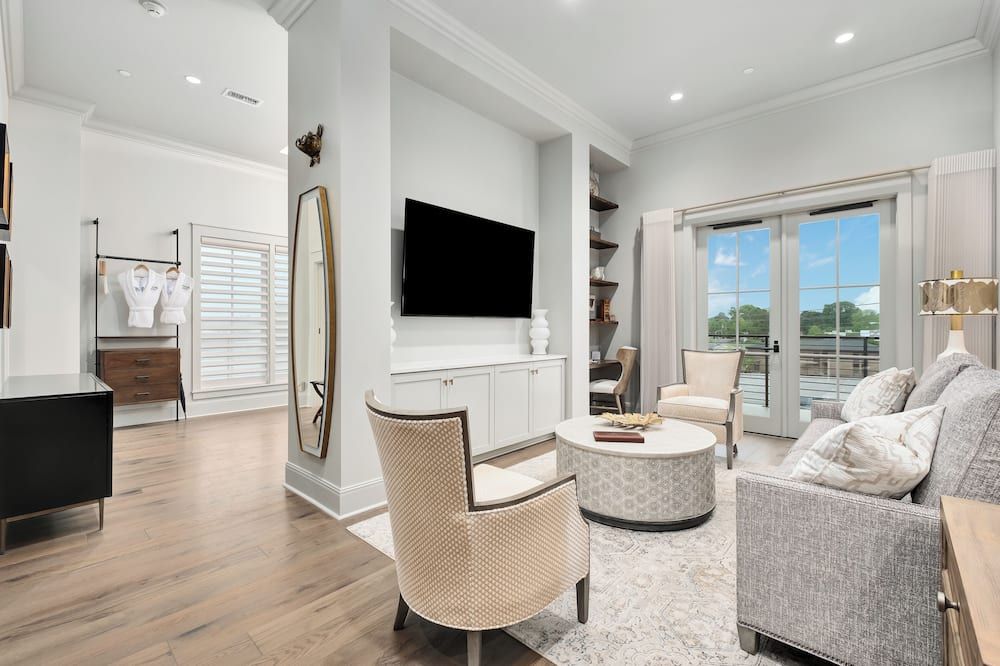 The Flying Fifty Hotel, a Luxury Boutique Hotel - Cullman