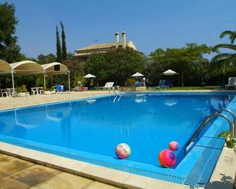 Primavera Hotel - Dassia - Piscina