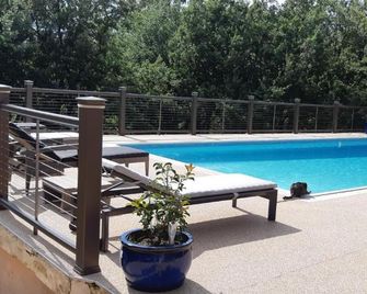 T2 Au Coeur Des Chenes 1831 Route De Maz - Saint-Maximin-la-Sainte-Baume - Piscina