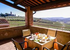 Fattoria Abbazia Monte Oliveto - San Gimignano - Balcony