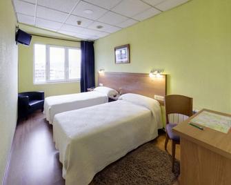 Hotel Besaya - Torrelavega - Habitación