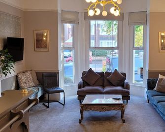 Victoria Park Lodge - Leamington Spa - Sala