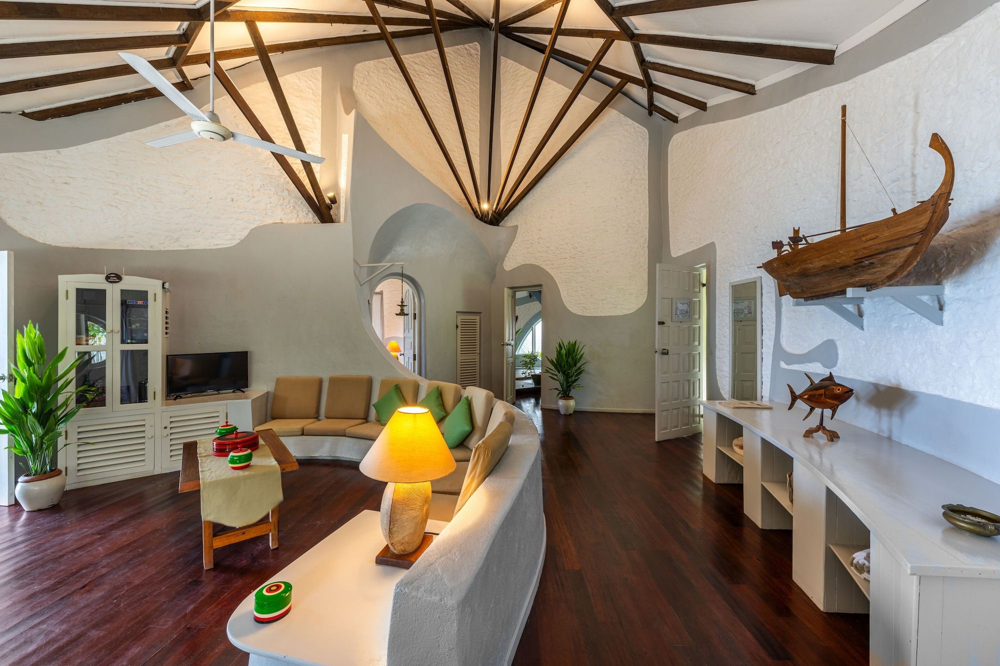 منتجع وسبا نيكا آيلاند، المالديف