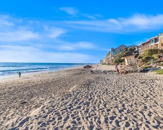 3009 Ocean St F Fantastic Oceanfront Condo Featuring Free Wifi, Patio - Carlsbad - Strand