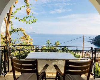 Spiros Studios - Parga - Balcony