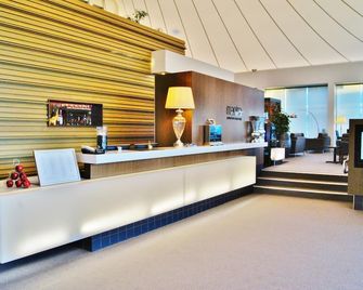 Pavilion Hotel Wagga Wagga - Wagga Wagga - Front desk