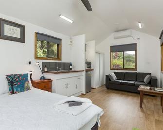 Mena Creek Flower House - Innisfail - Habitación
