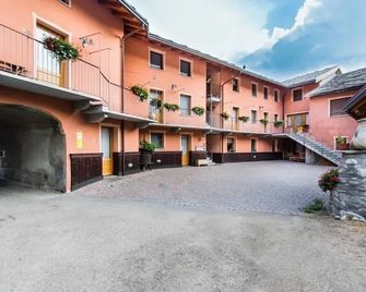 Agriturismo Lou Rosé - Donnas - Edificio