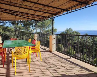 Villa in Provence's sky - Tourtour - Balcón