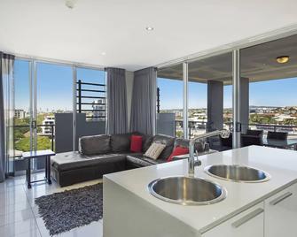 The Chermside Apartments - Brisbane - Living room