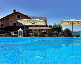 Hotel Bucaneve - Pescasseroli - Pool
